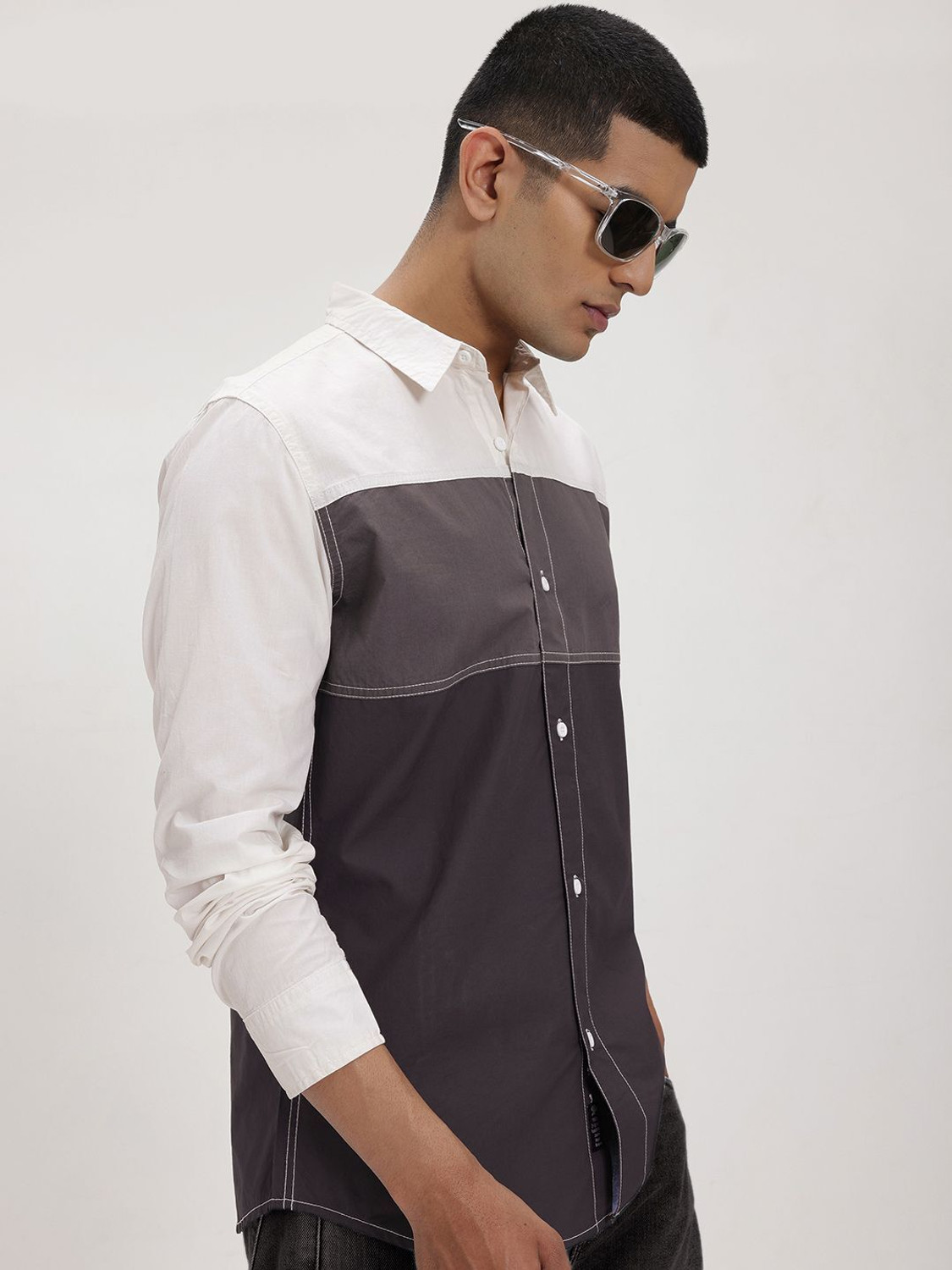 Image of Roadster Men Color Block Casual White Shirt