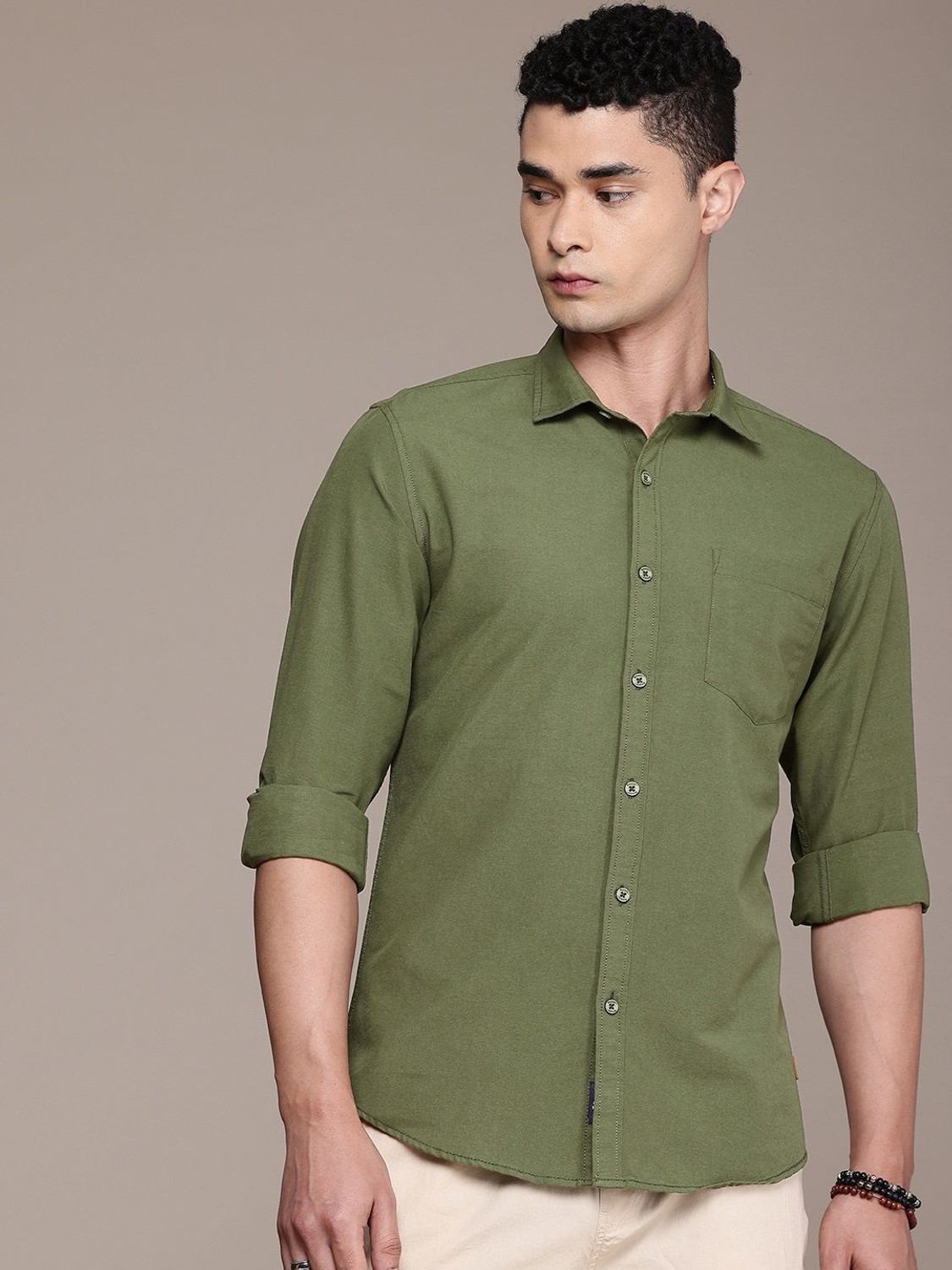 Image of Roadster Men Solid Casual Green Shirt