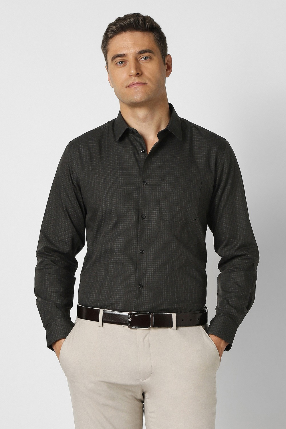 Image of PETER ENGLAND Men Slim Fit Checkered Formal Shirt