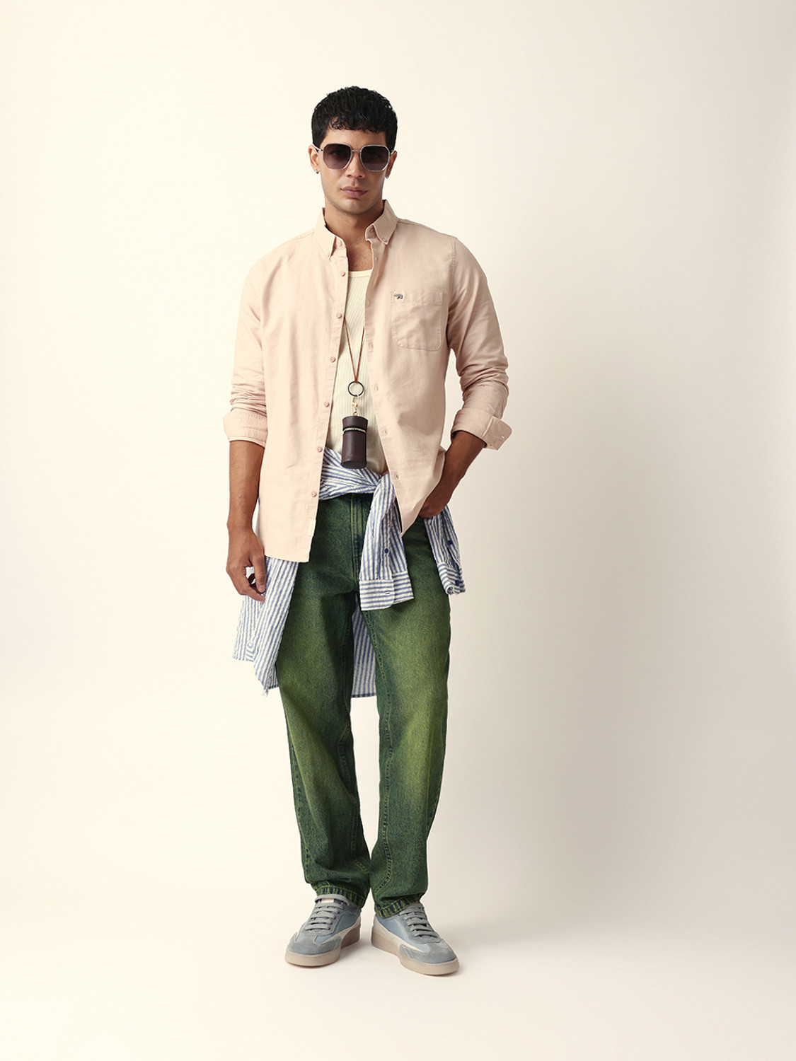 Image of THE BEAR HOUSE Men Solid Casual Pink Shirt
