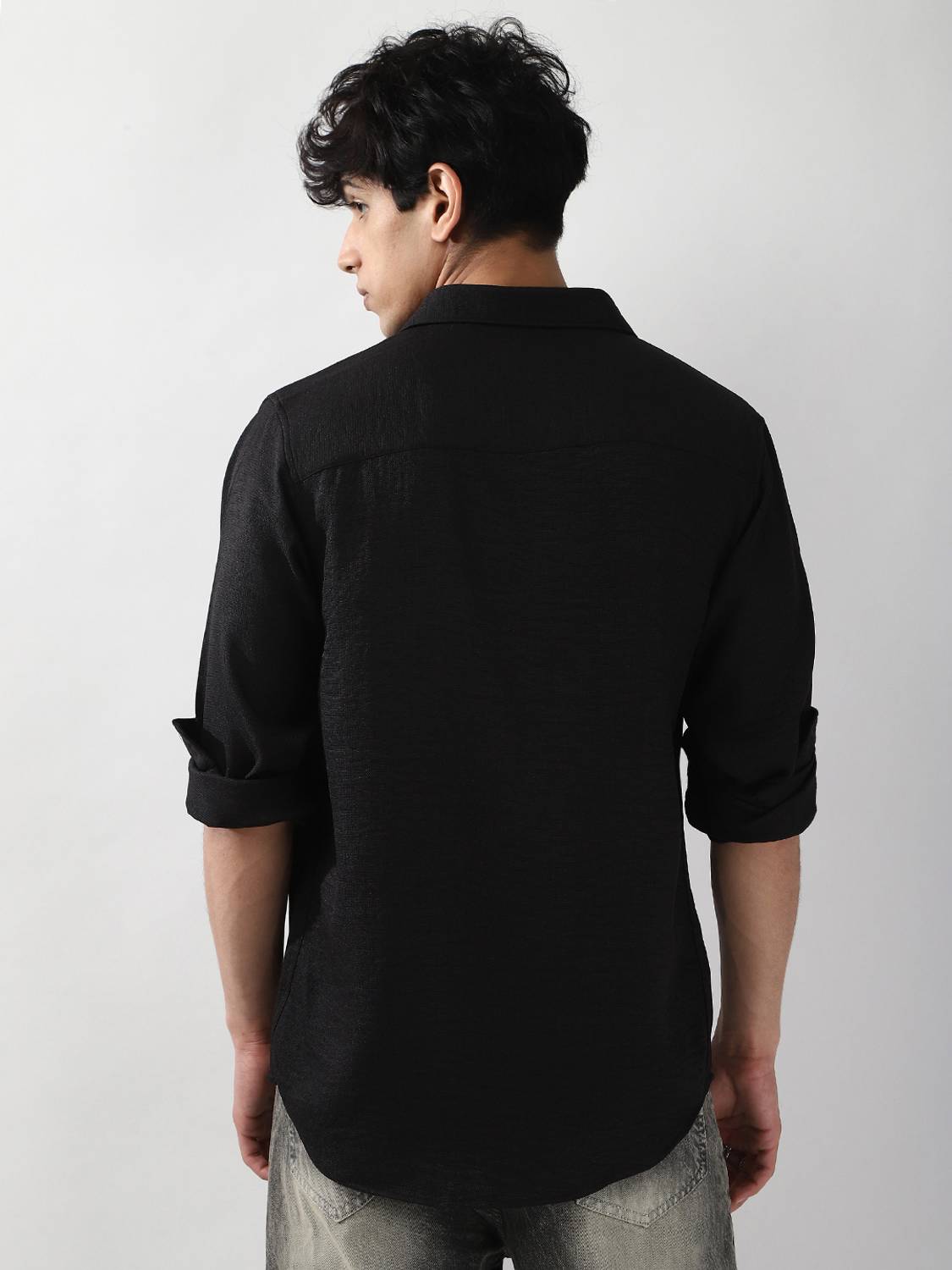Urbano Men Black Casual Shirt - Image 3