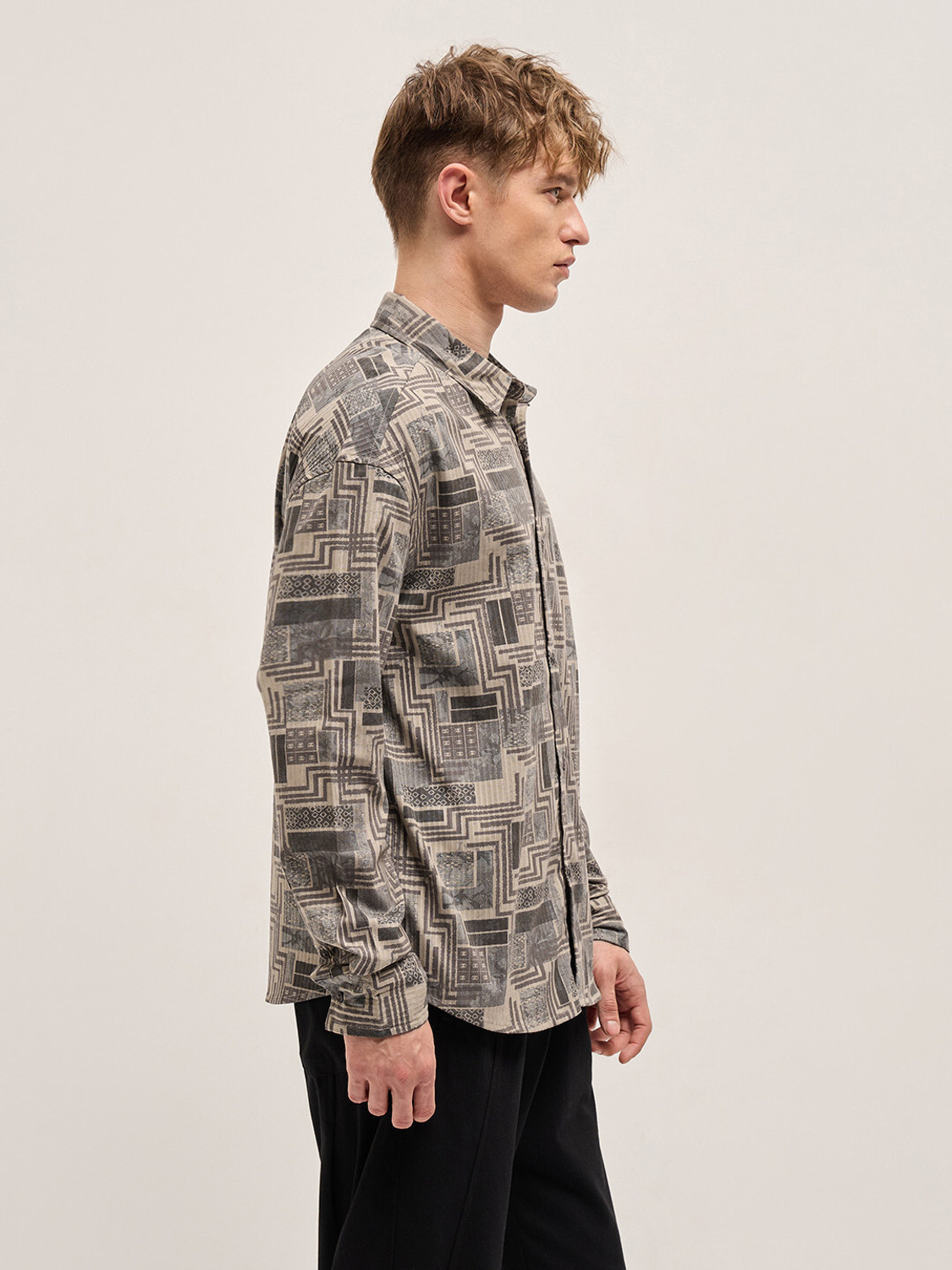 Image of THE BEAR HOUSE Men Printed Casual Beige Shirt