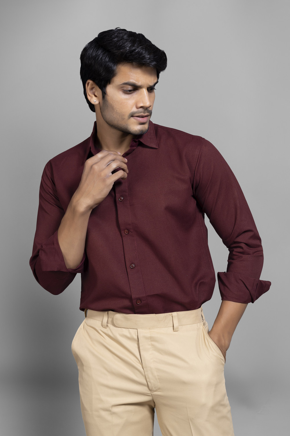 Image of VASTRAWEAR Men Solid Casual Maroon Shirt