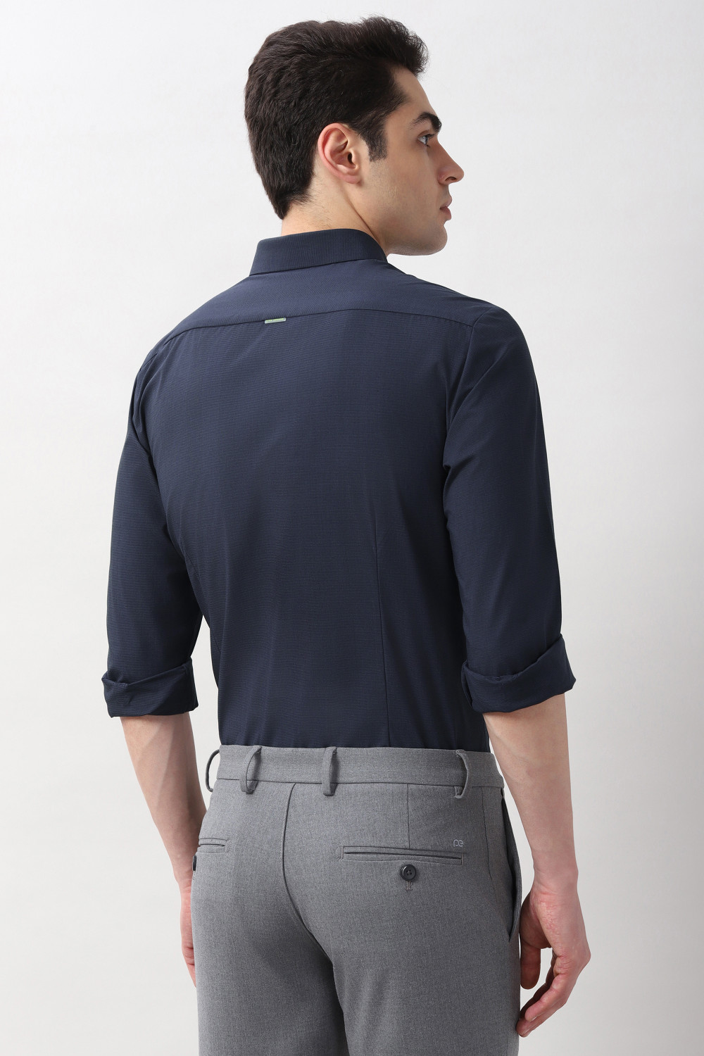 Image of PETER ENGLAND Men Slim Fit Solid Casual Shirt