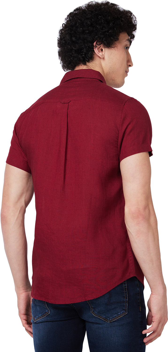 Image of Spykar Men Solid Casual Red Shirt