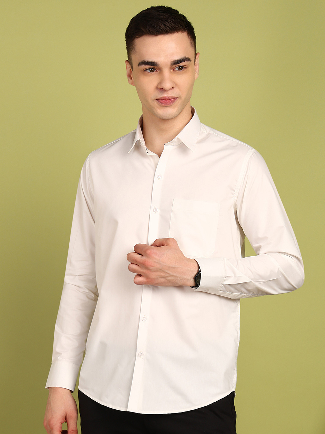 Image of FUBAR Men Slim Fit Solid Spread Collar Formal Shirt