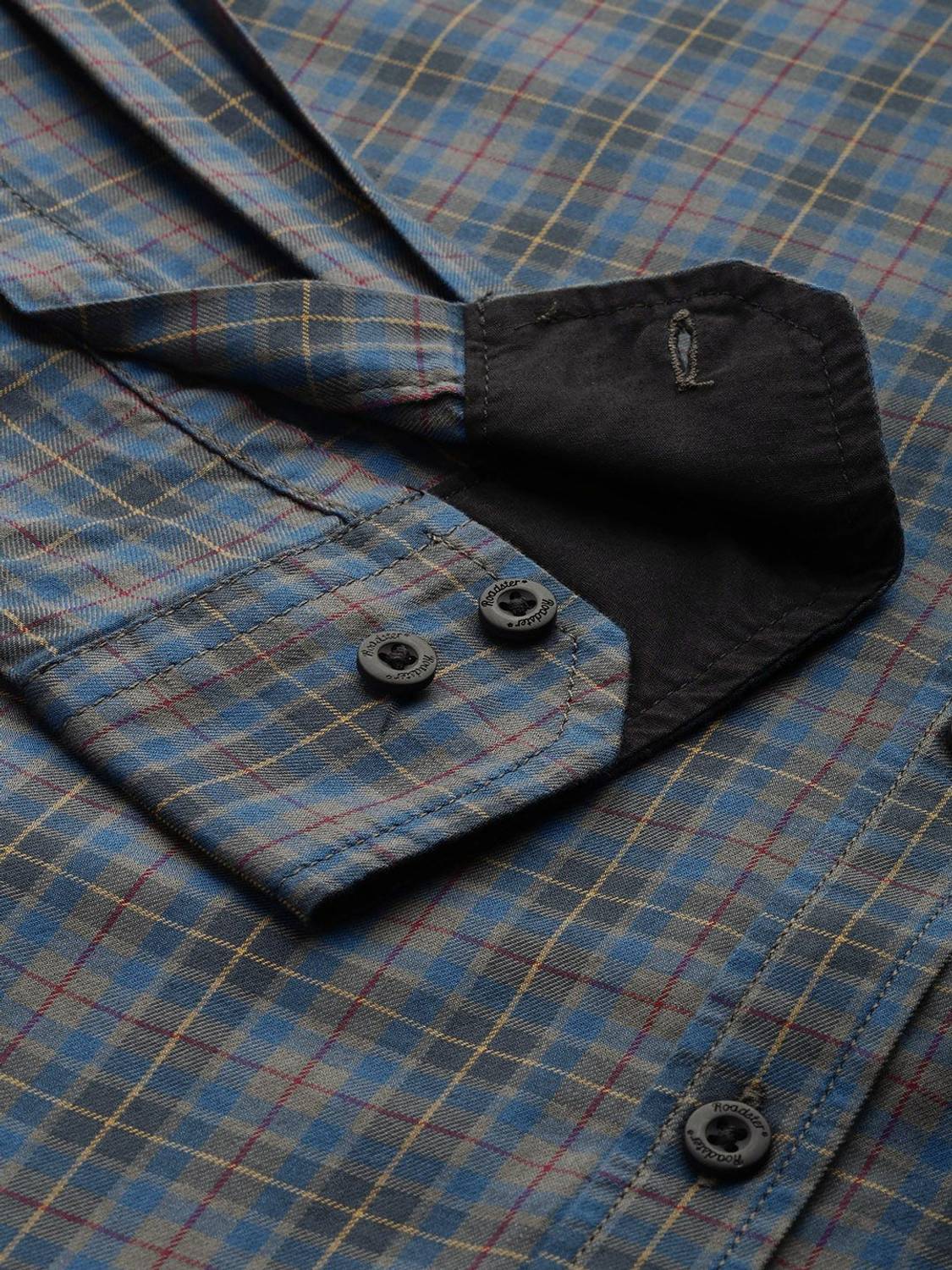 Roadster Men Checkered Casual Grey Shirt - Image 3