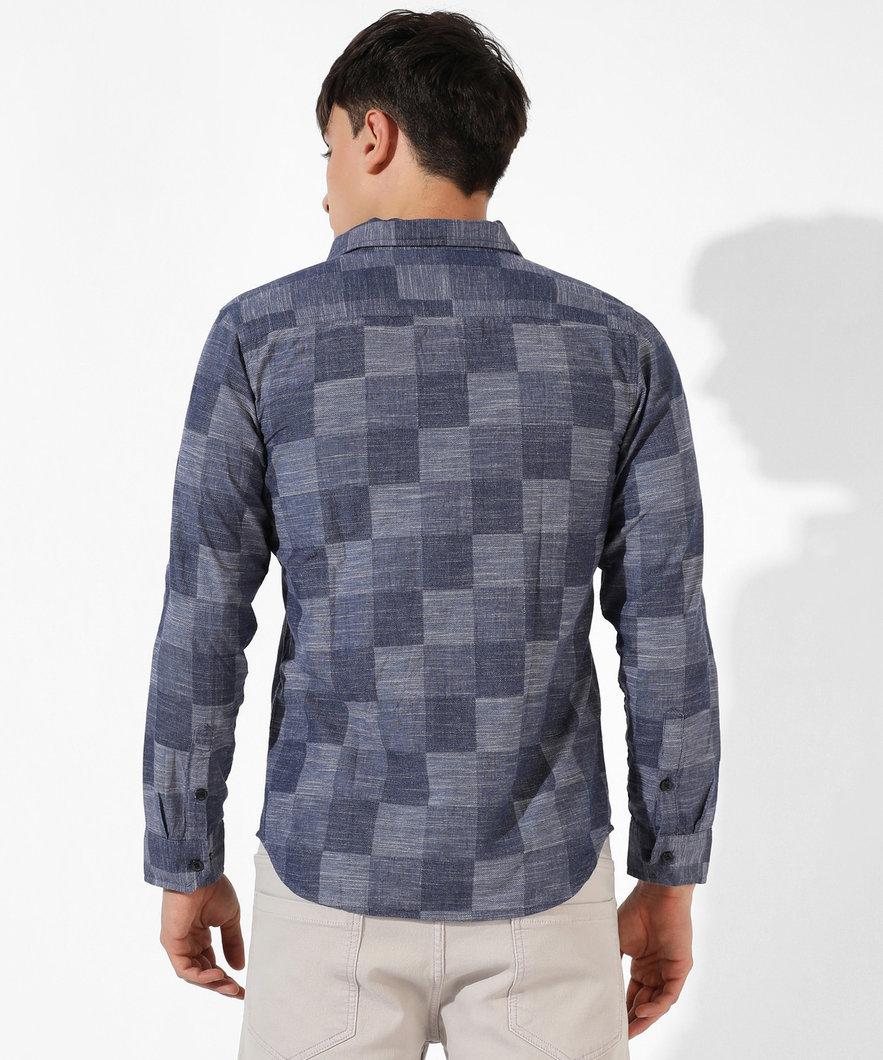 Image of CAMPUS SUTRA Men Solid Casual Blue Shirt