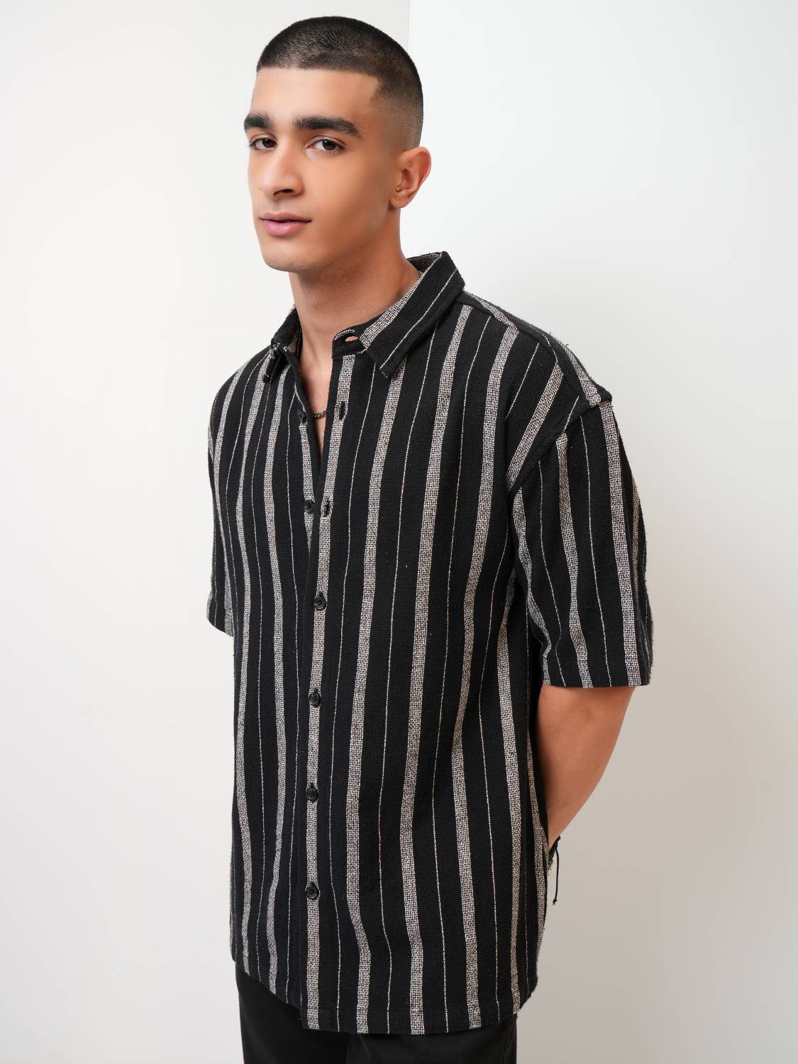 HIGHLANDER Men Striped Black Shirt - Image 4