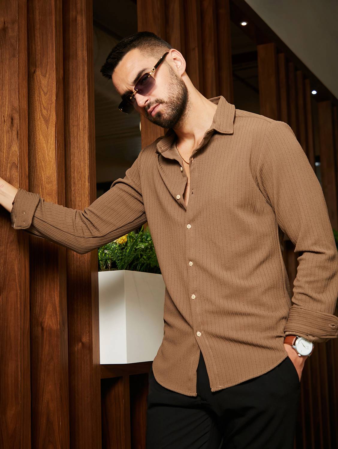 CAMPUS SUTRA Men Regular Fit Self Design Spread Collar Casual Shi