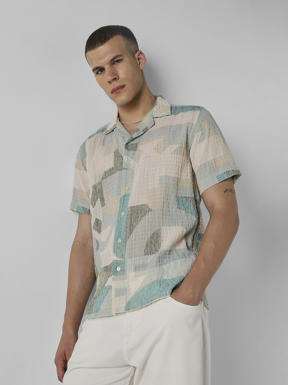 Image of MUFTI Men Printed Casual Green Shirt