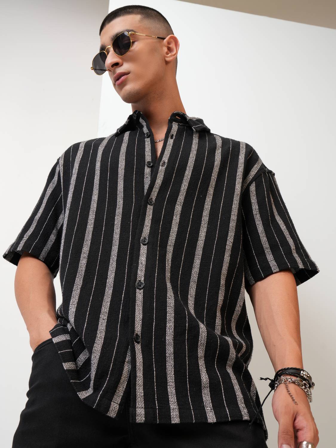 HIGHLANDER Men Striped Black Shirt - Image 1