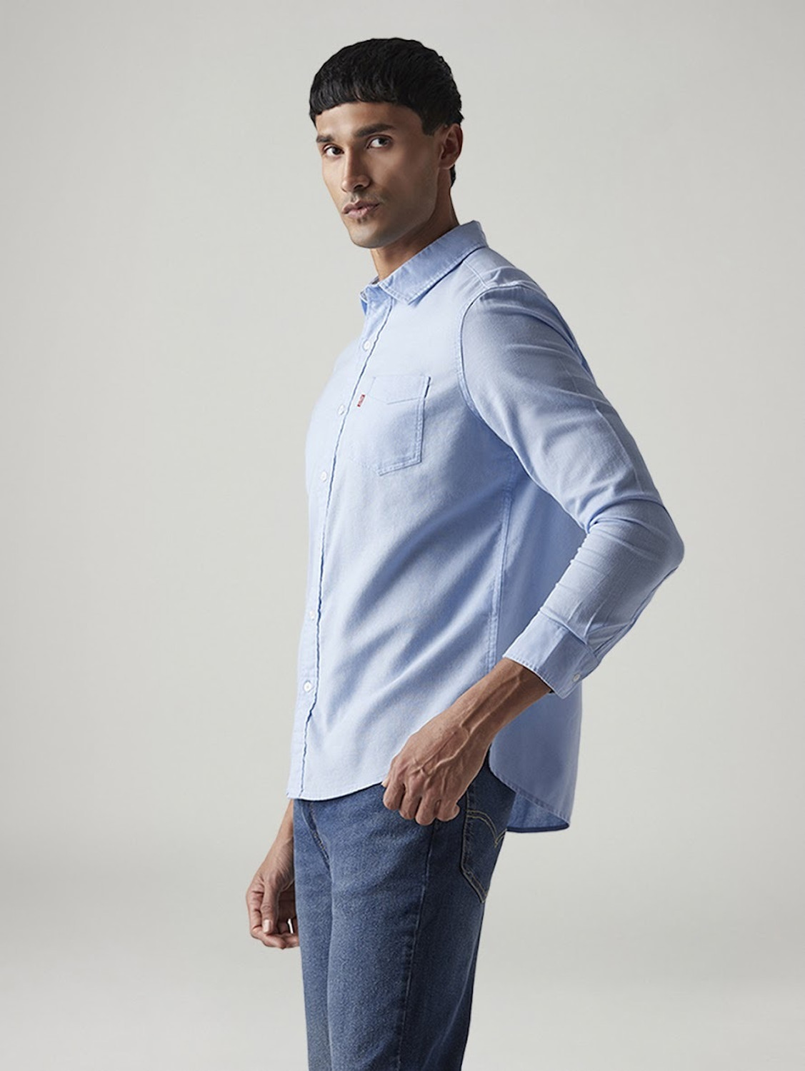 Image of LEVI'S Men Solid Casual Blue Shirt