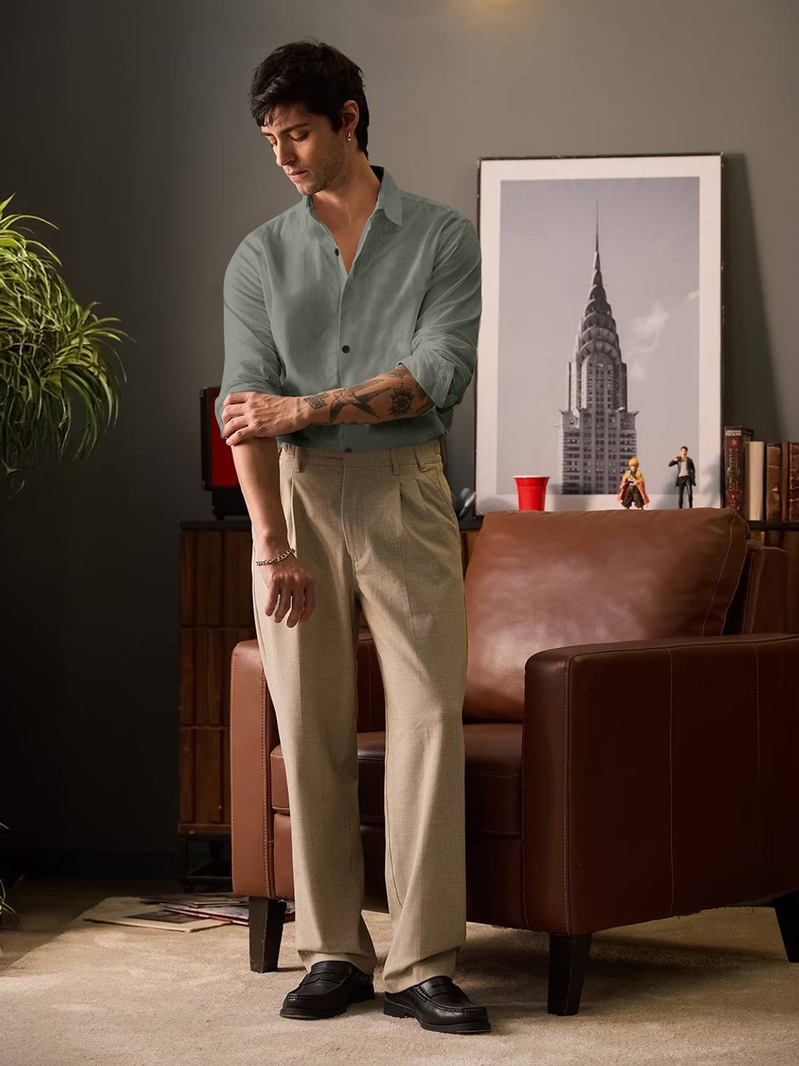 Never9 Men Solid Casual Green Shirt - Image 4