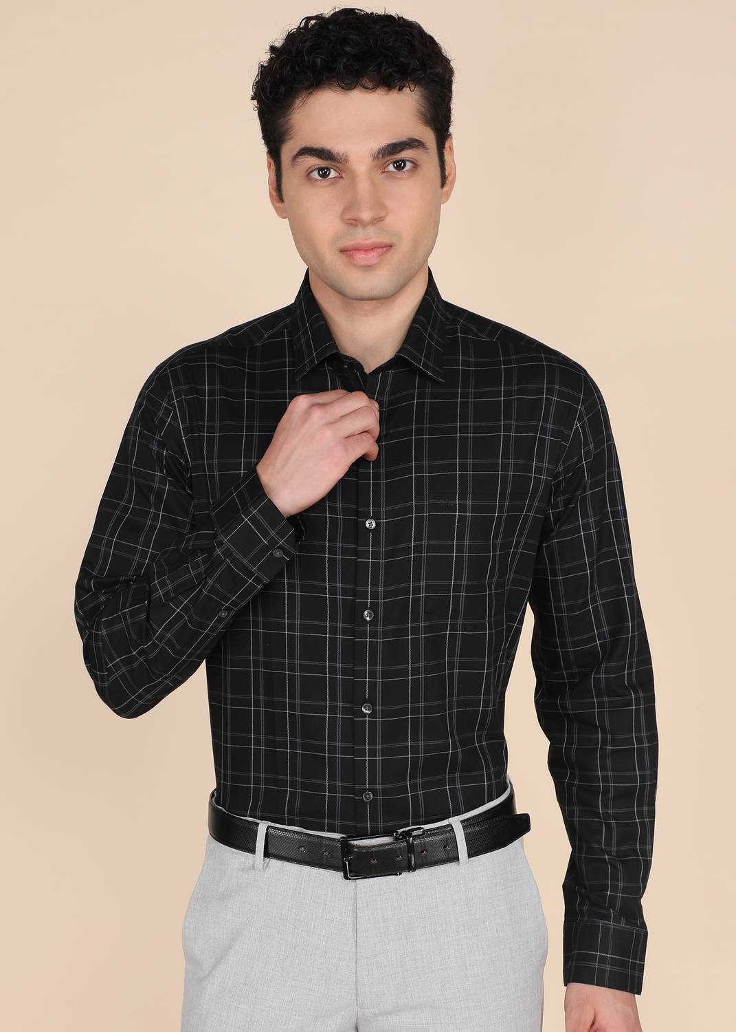 ARROW Men Checkered Formal Black Shirt