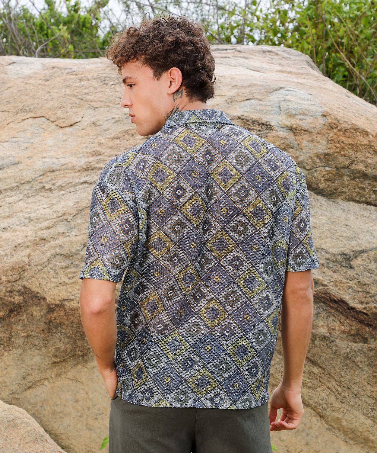 Image of CAMPUS SUTRA Men Solid Casual Multicolor Shirt