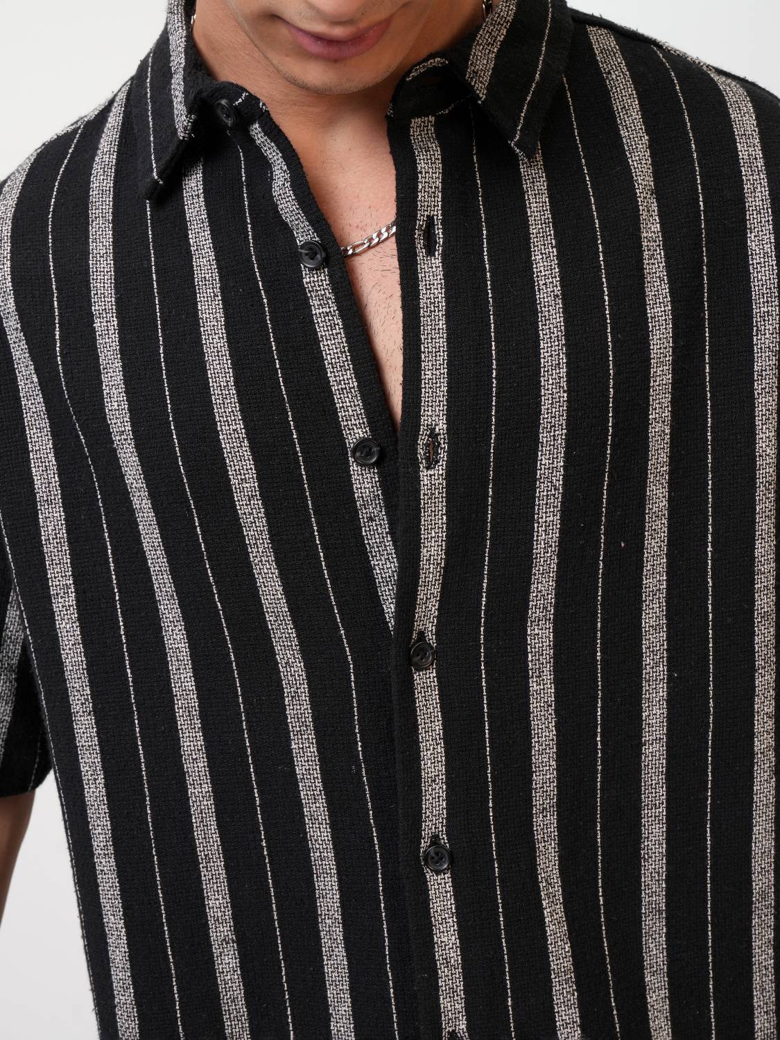 HIGHLANDER Men Striped Black Shirt - Image 5