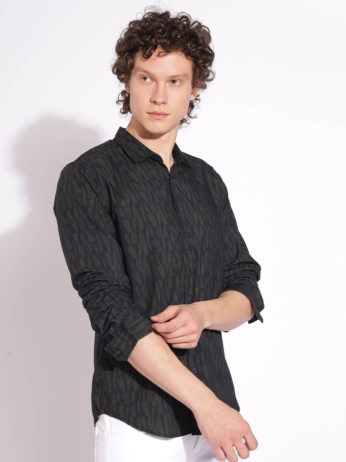 Image of HERE&NOW Men Printed Casual Multicolor Shirt