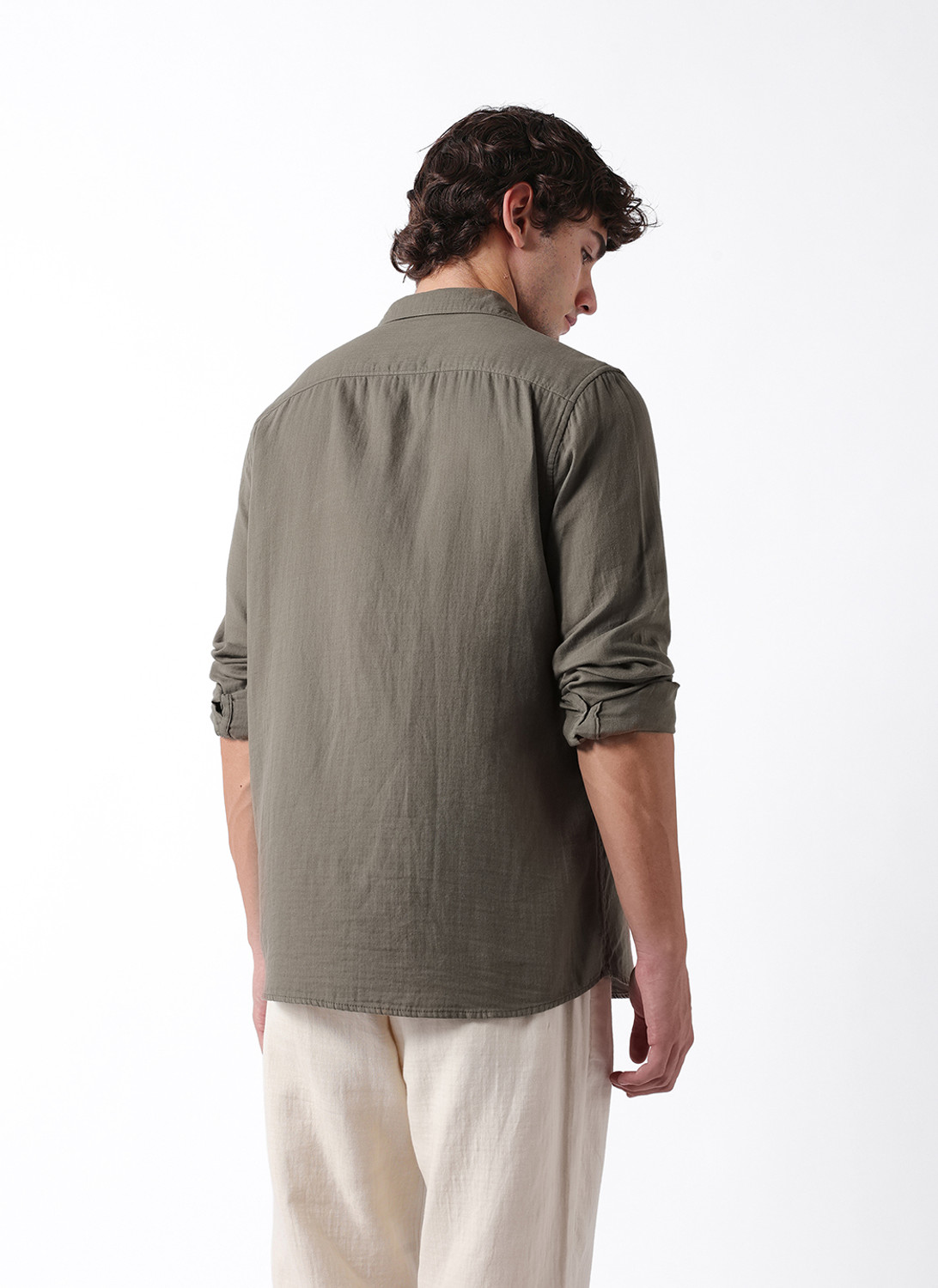 Image of THE BEAR HOUSE Men Solid Casual Grey Shirt
