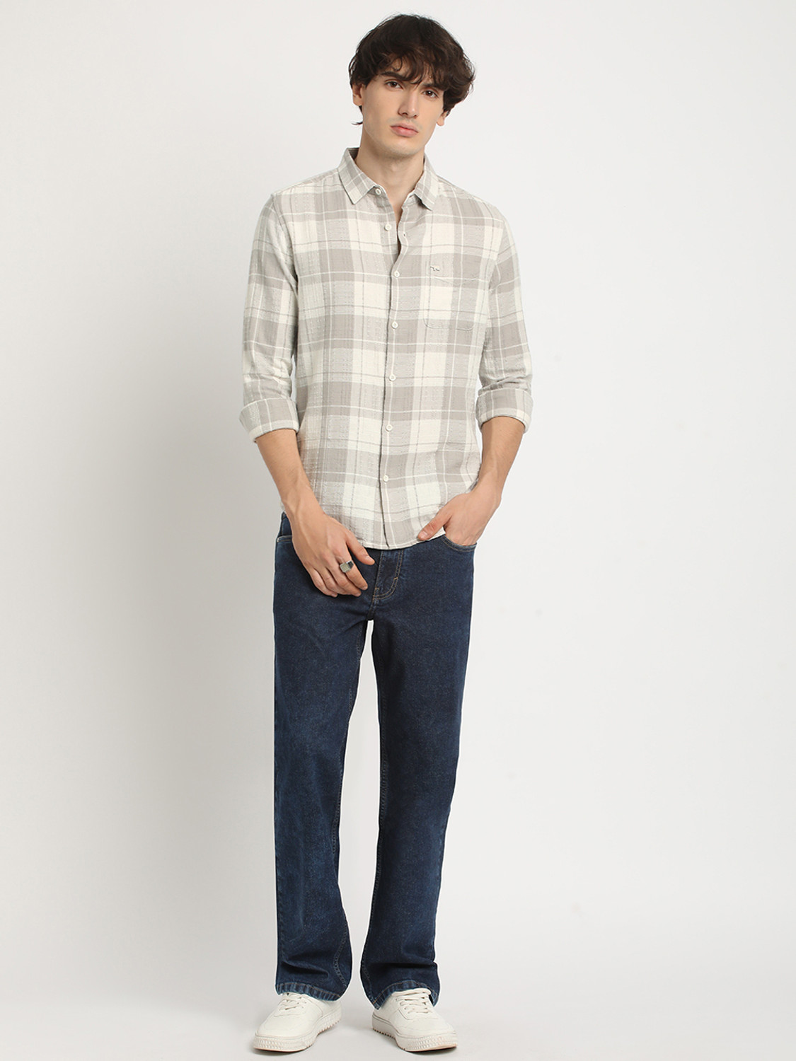 Image of THE BEAR HOUSE Men Checkered Casual Grey Shirt