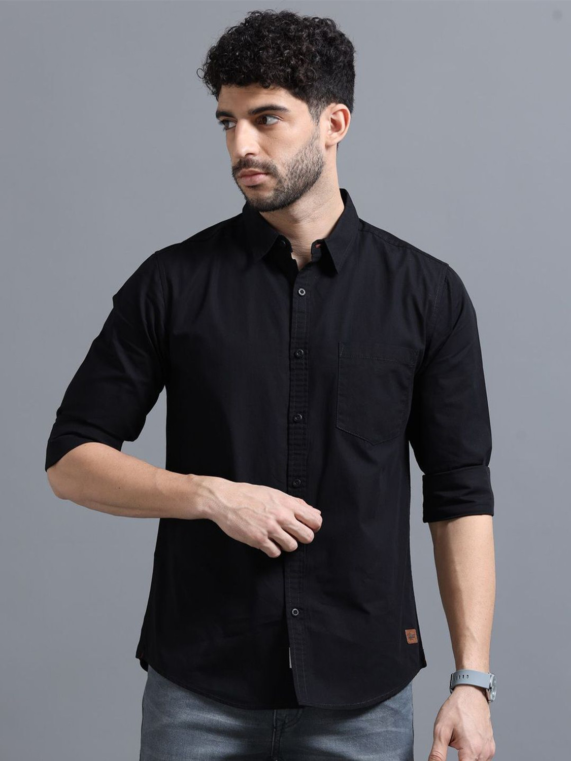 Image of Roadster Men Regular Fit Solid Spread Collar Casual Shirt