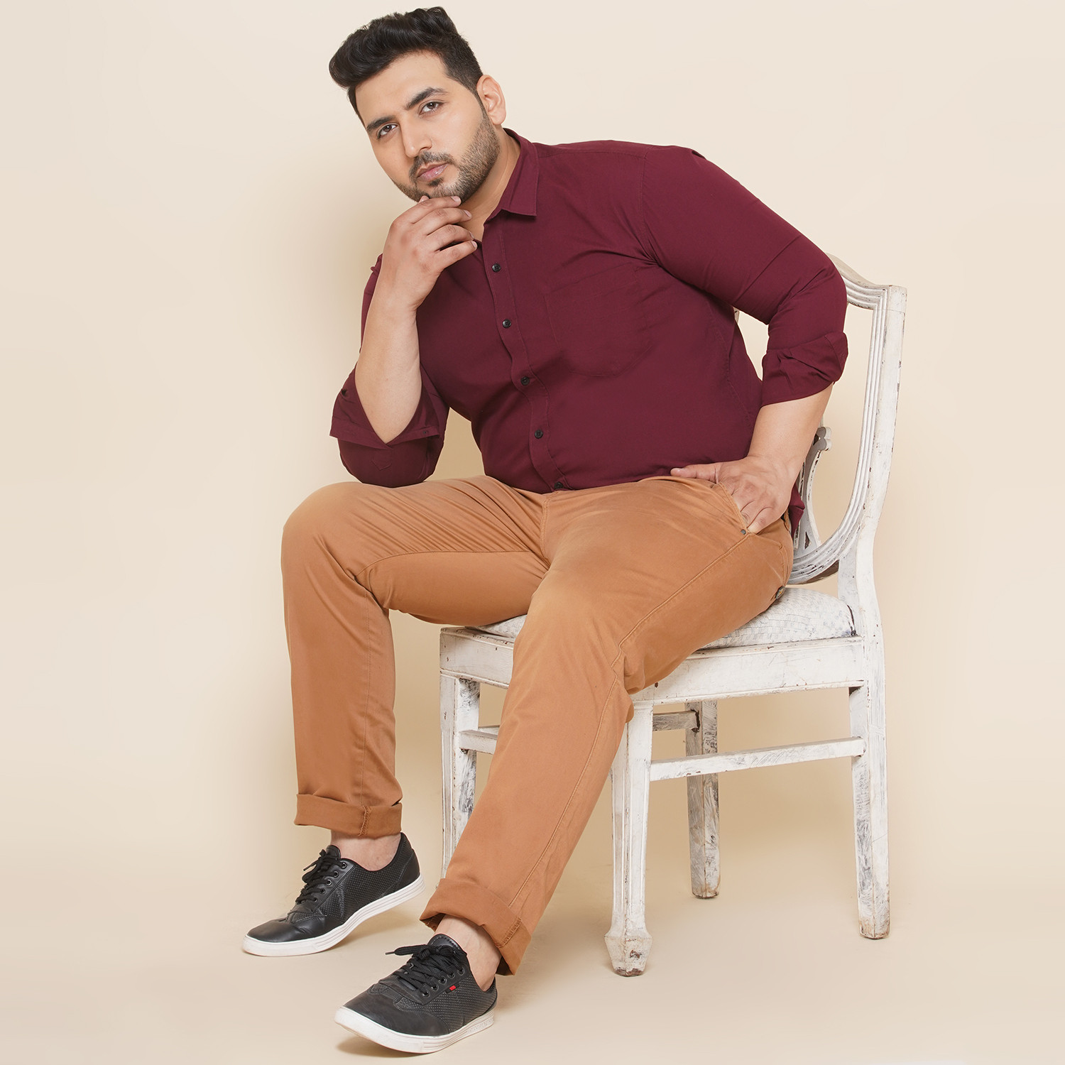Image of METRONAUT PLUS Men Solid Casual Maroon Shirt