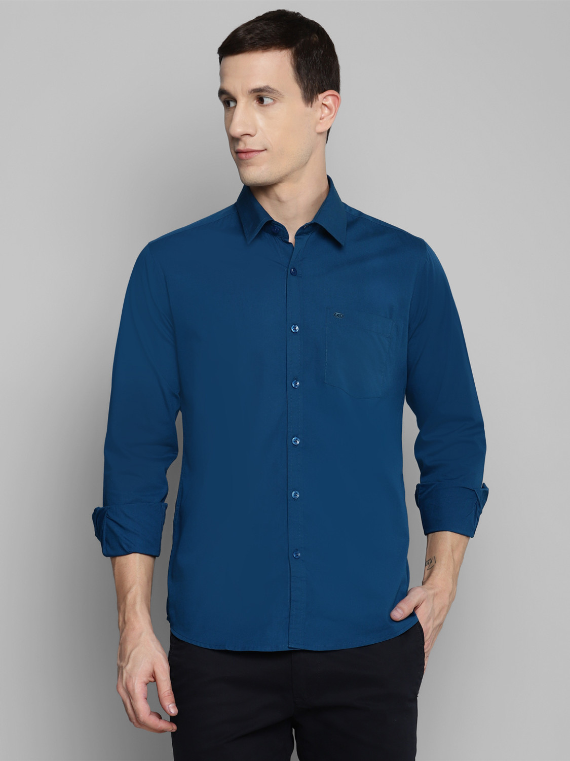 Allen Cooper Men Solid Casual Blue Shirt