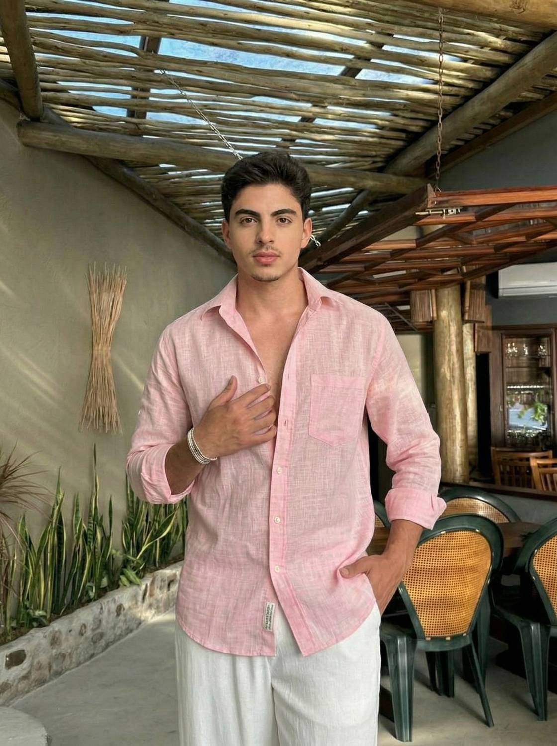 Dhakre Men Solid Casual Pink Shirt