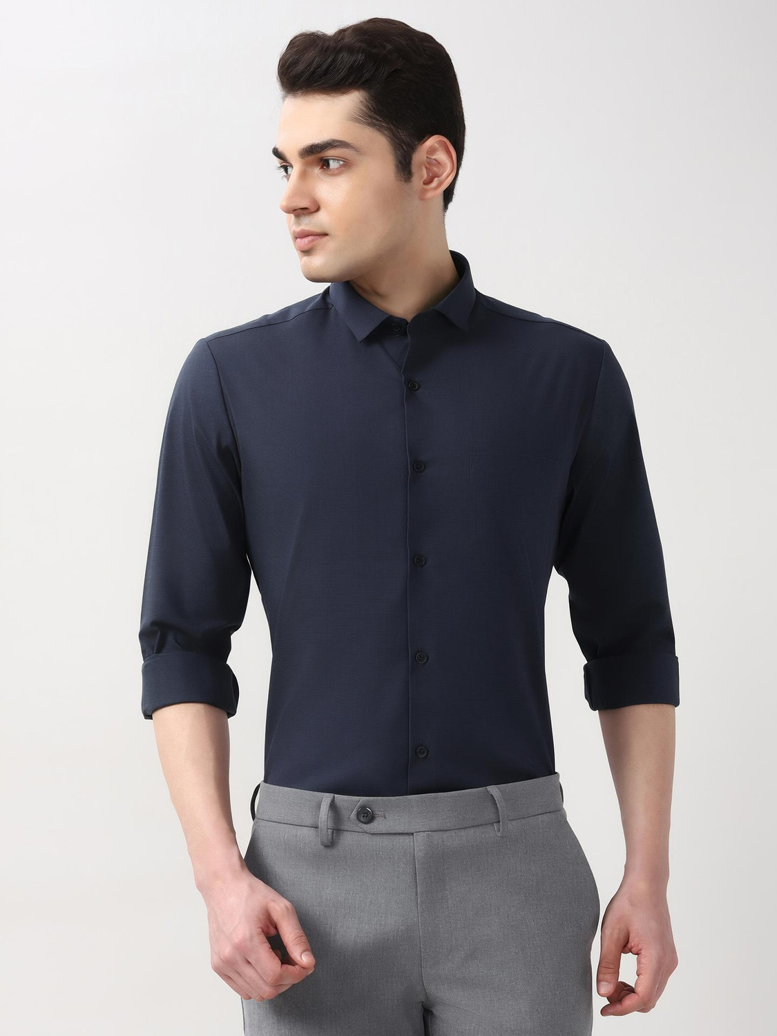 Image of PETER ENGLAND Men Slim Fit Solid Casual Shirt