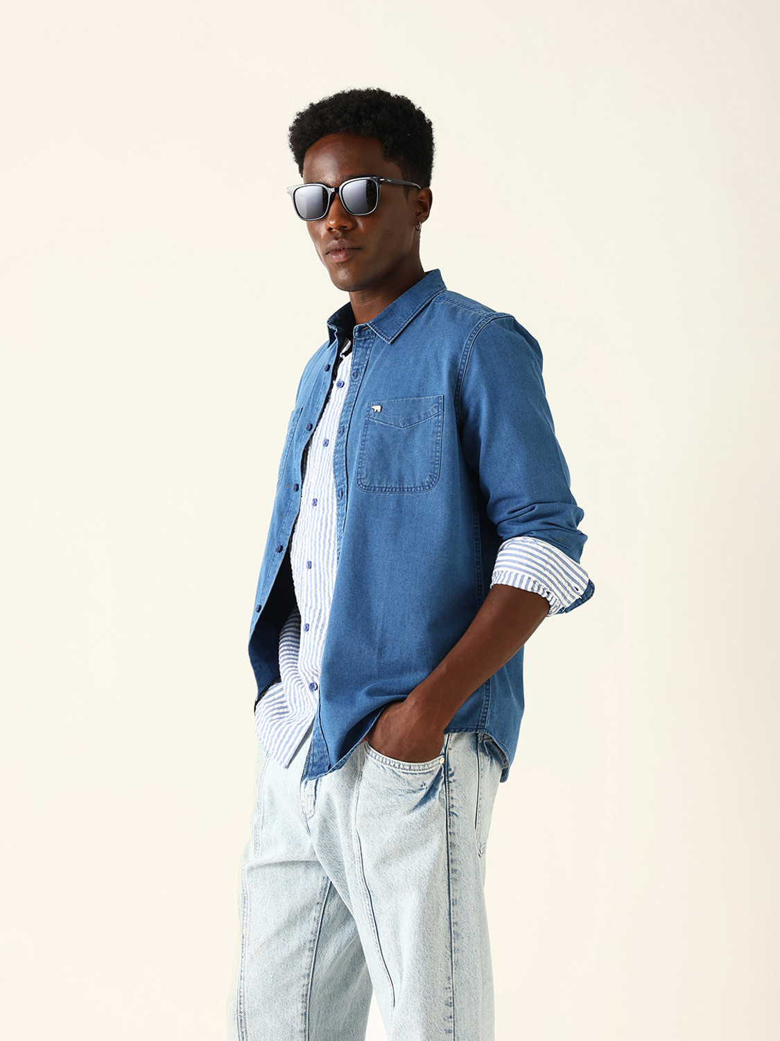 Image of THE BEAR HOUSE Men Solid Casual Blue Shirt
