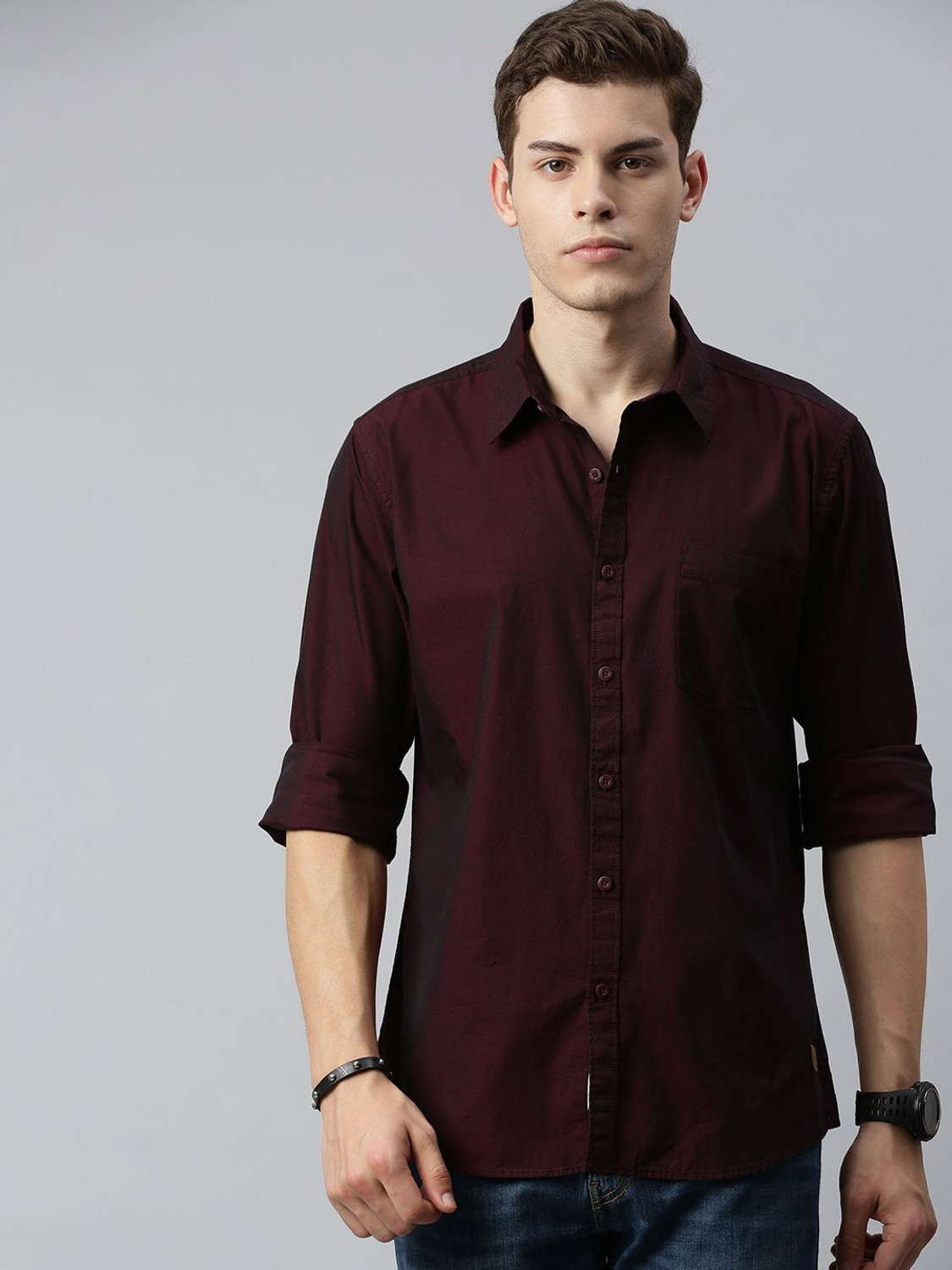Image of Roadster Men Solid Casual Maroon Shirt