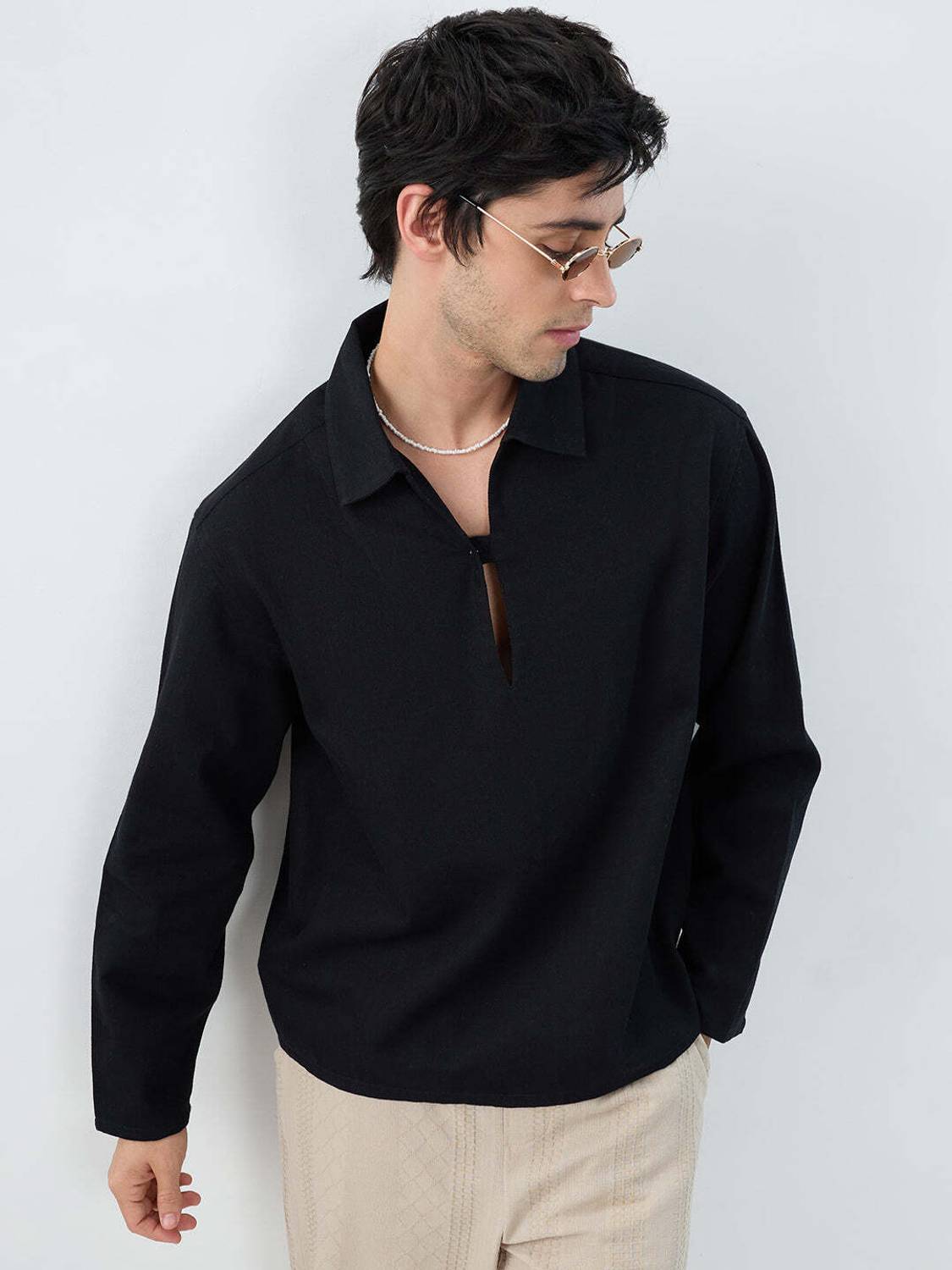 VASTRADO Men Black Casual Shirt - Image 2