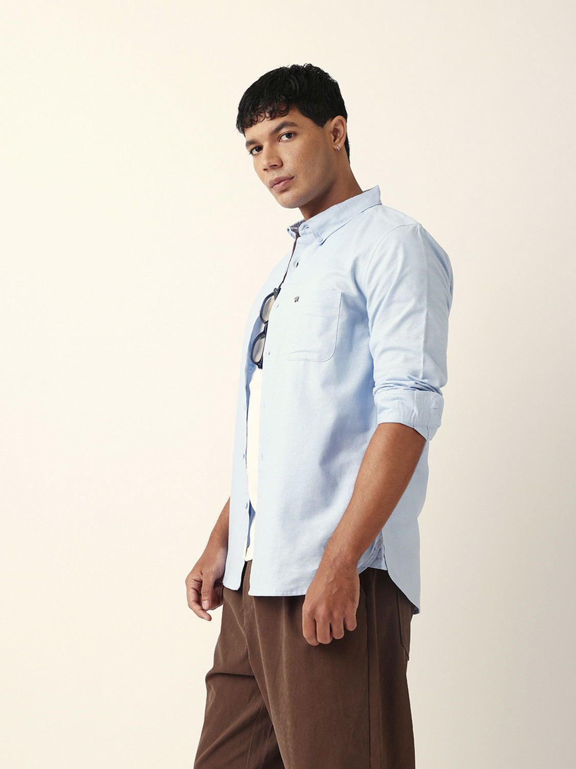Image of THE BEAR HOUSE Men Solid Casual Blue Shirt
