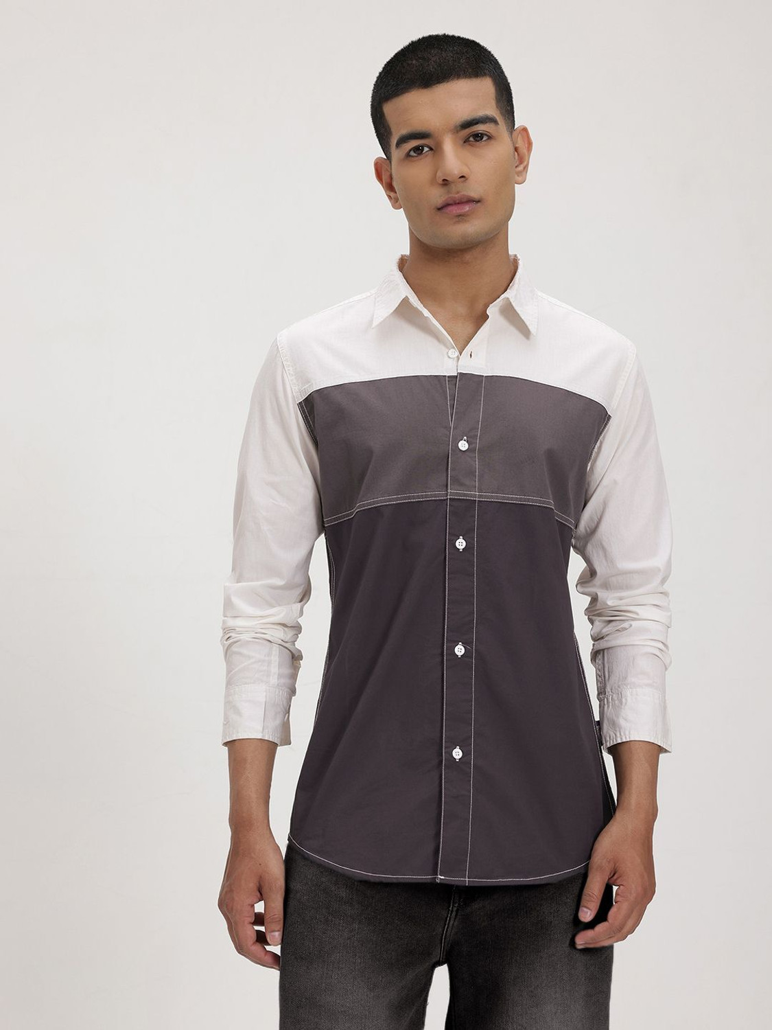 Image of Roadster Men Color Block Casual White Shirt