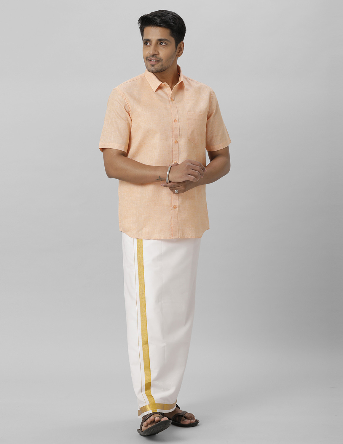 Image of Ramraj Cotton Men Regular Fit Solid Spread Collar Casual Shirt