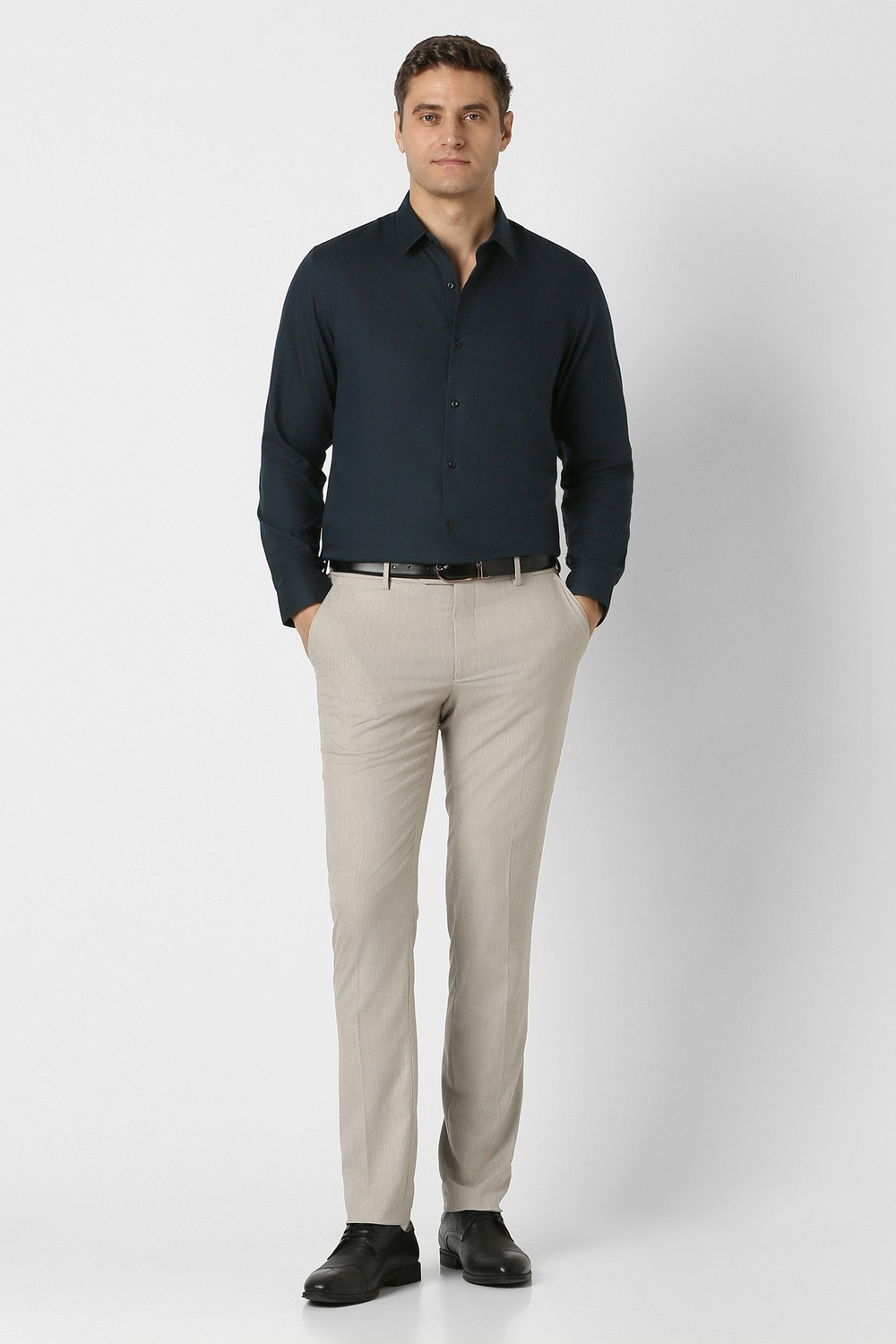 Image of PETER ENGLAND Men Slim Fit Solid Formal Shirt