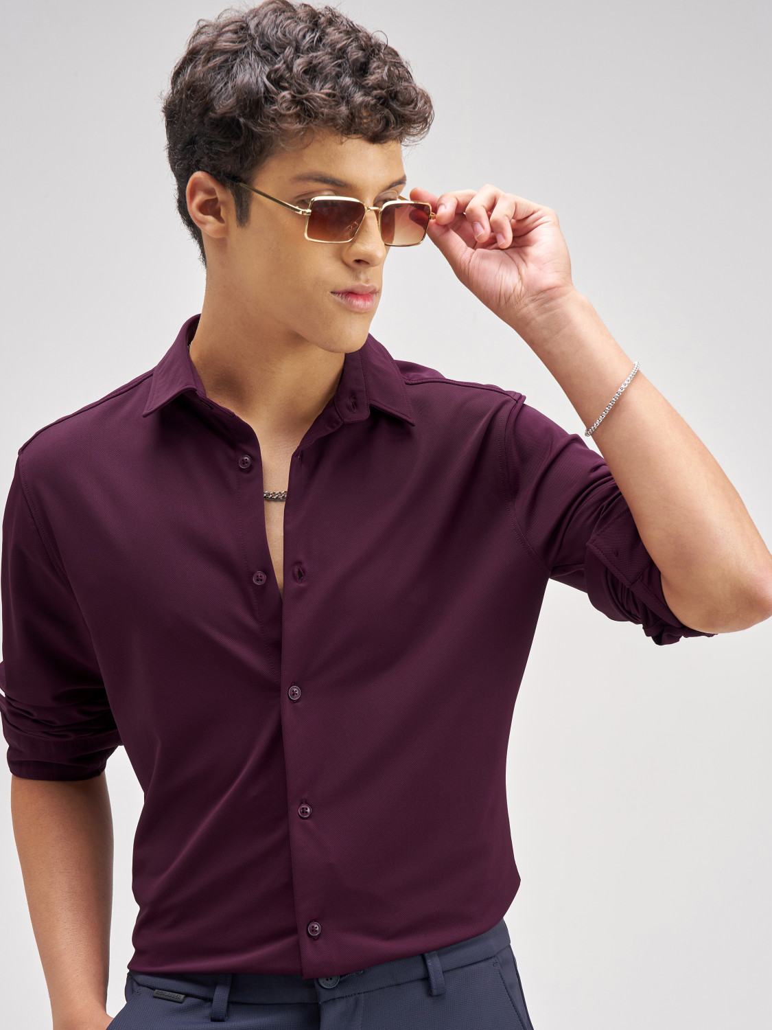 Image of HIGHLANDER Men Solid Casual Maroon Shirt