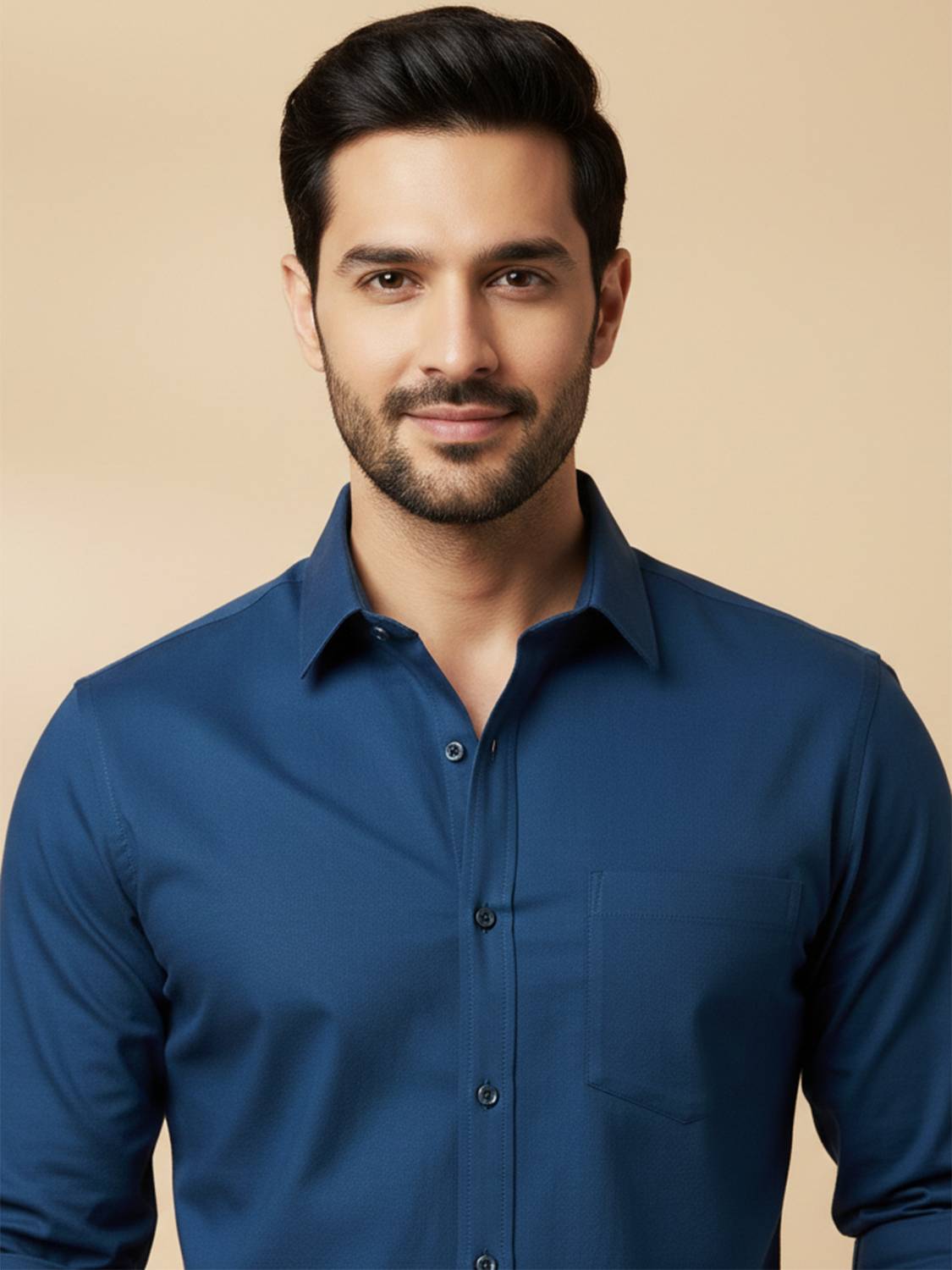 Men Regular Fit Solid Spread Collar Casual Shirt - Image 4