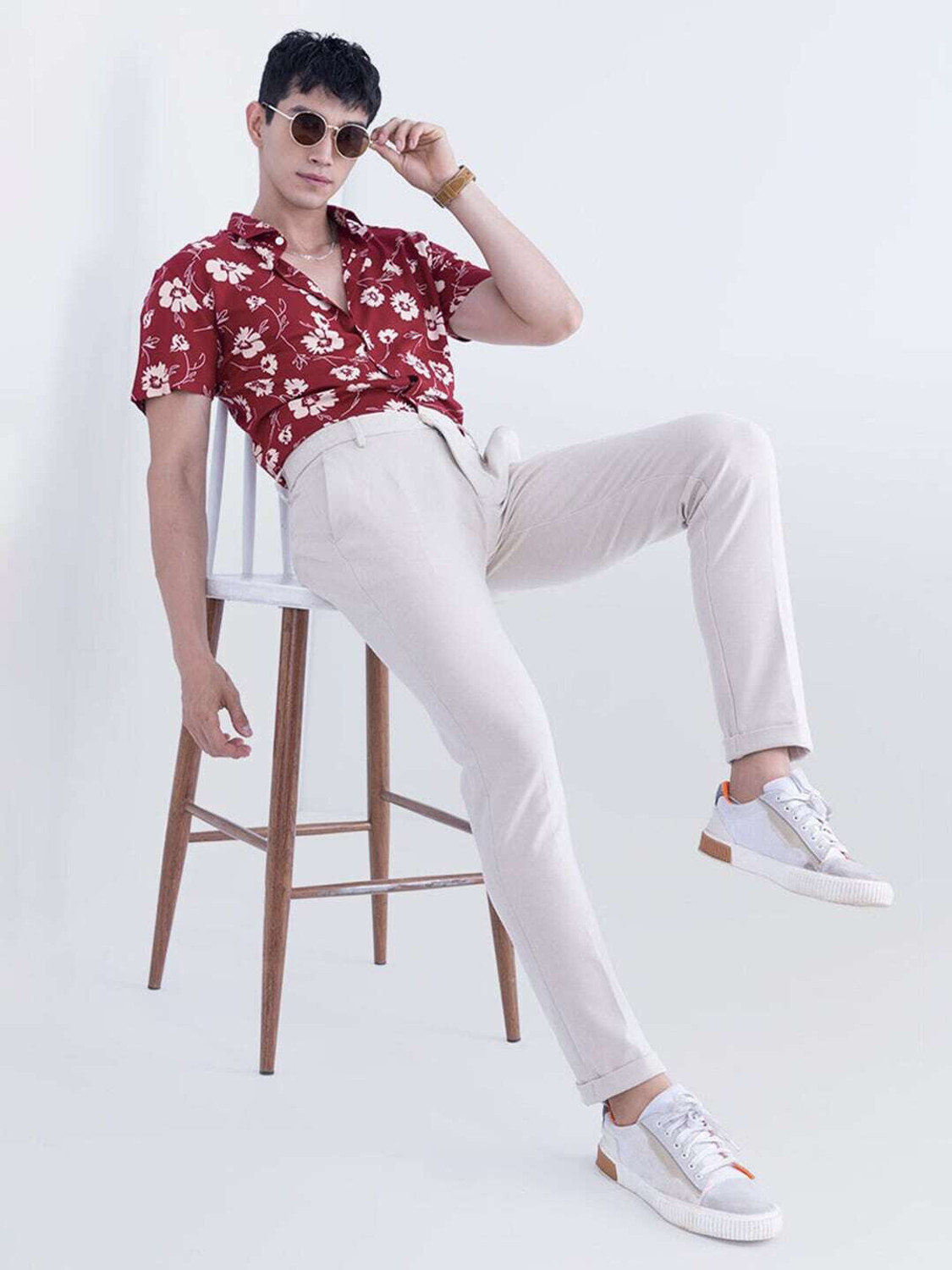 Image of Snitch Men Floral Print Casual White, Maroon Shirt