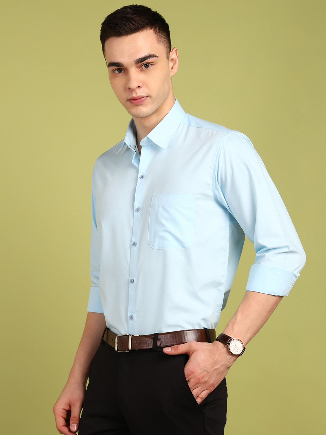 Image of FUBAR Men Slim Fit Solid Spread Collar Formal Shirt
