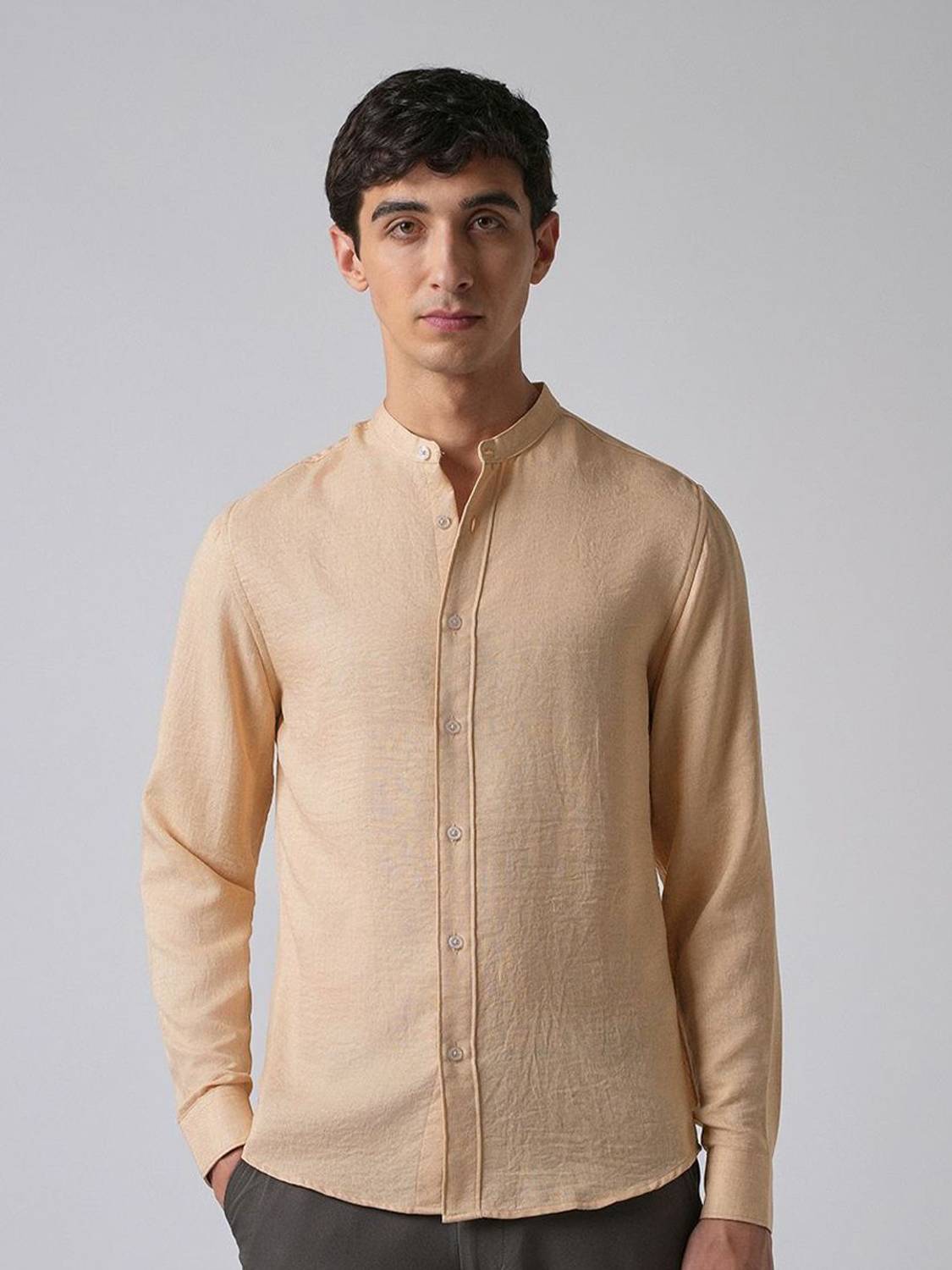 Banana Club Men Solid Casual Brown Shirt