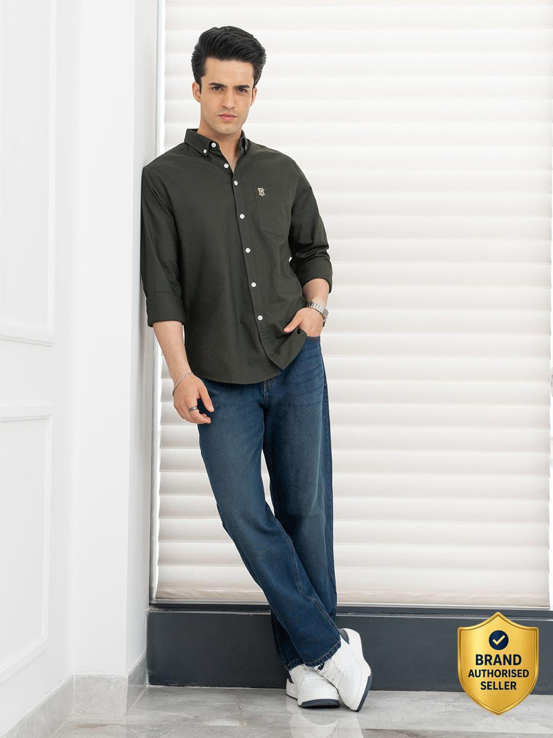 Image of RED TAPE Men Solid Casual Green Shirt