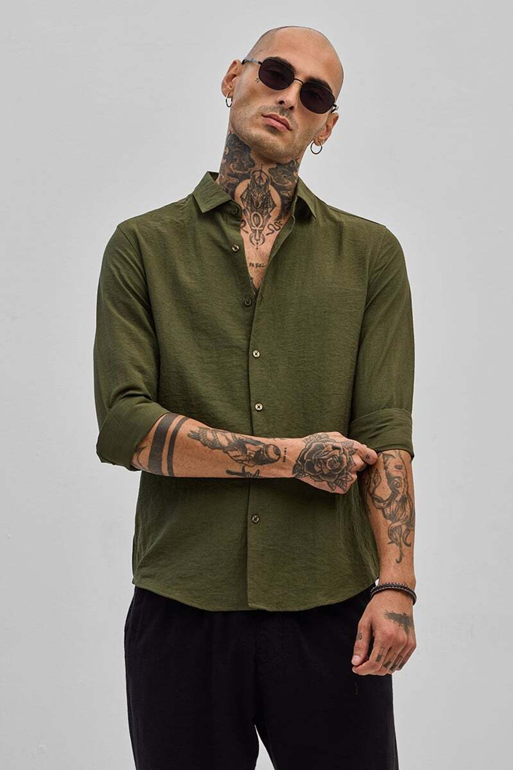 Image of Snitch Men Solid Casual Green Shirt