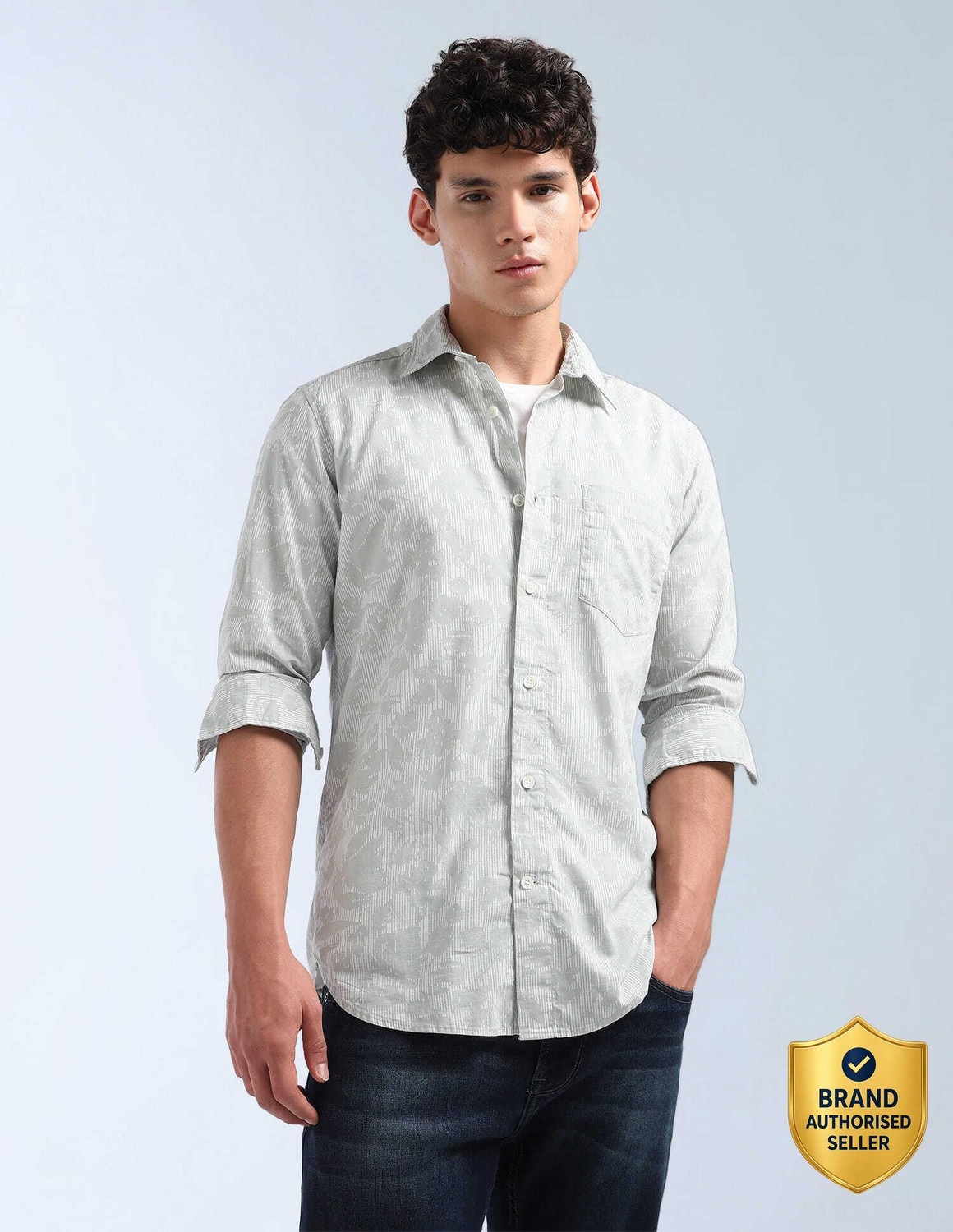 Image of FLYING MACHINE Men Slim Fit Printed Spread Collar Casual Shirt