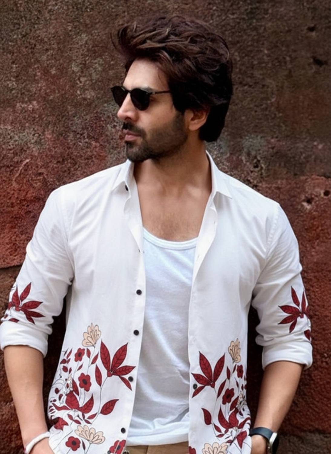 STITCHADO Men Printed, Floral Print Casual White Shirt