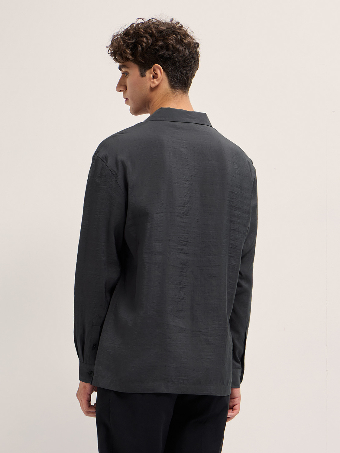 Image of THE BEAR HOUSE Men Solid Casual Grey Shirt
