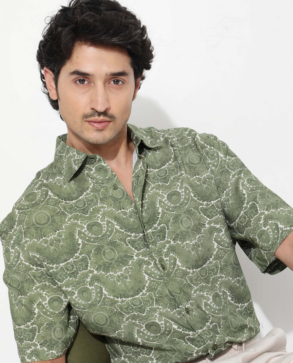 Image of RARE RABBIT Men Printed Casual Green Shirt