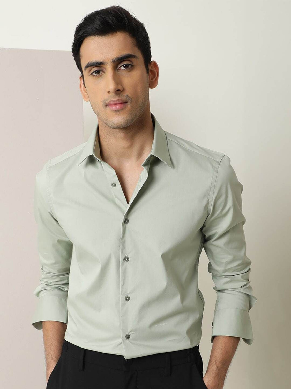 Image of RARE RABBIT Men Solid Casual Green Shirt