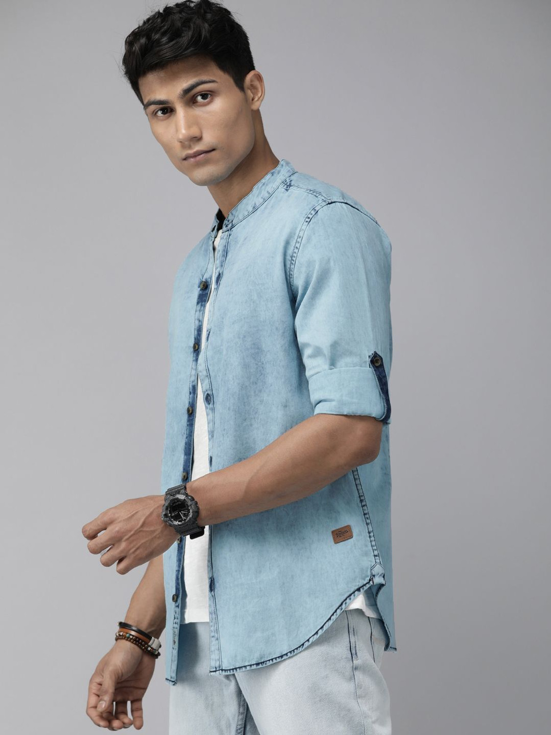 Image of Roadster Men Solid Casual Blue Shirt