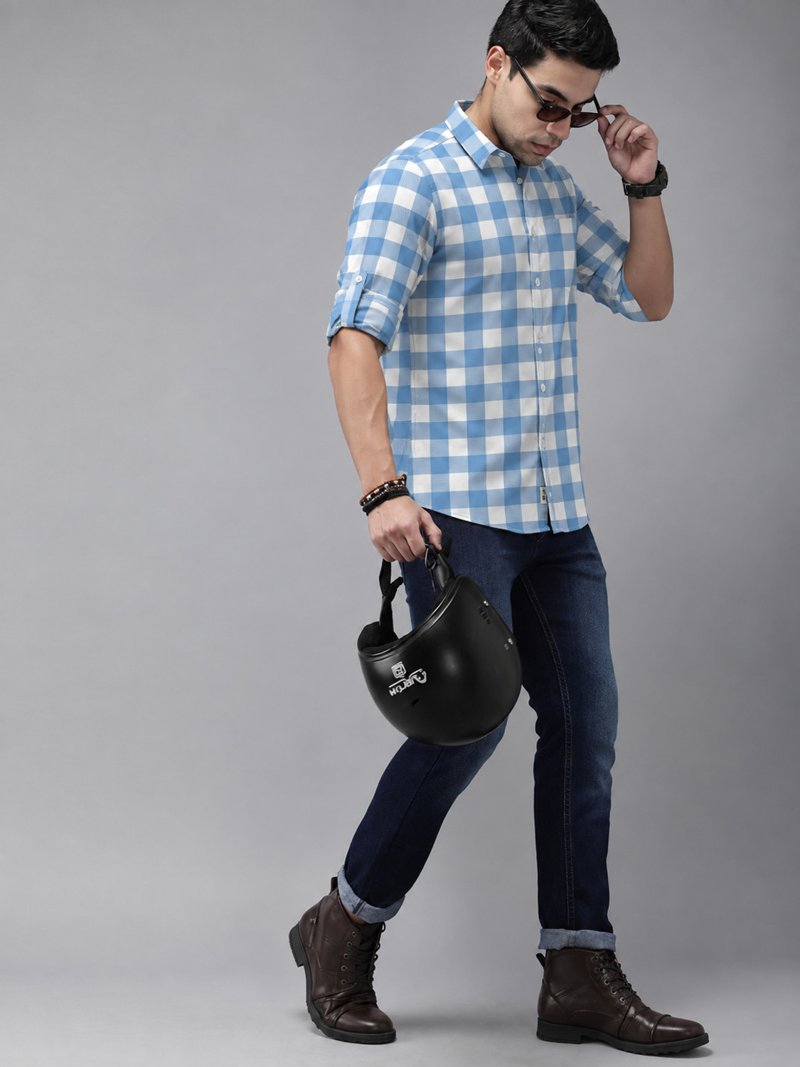 Image of Roadster Men Regular Fit Checkered Spread Collar Casual Shirt